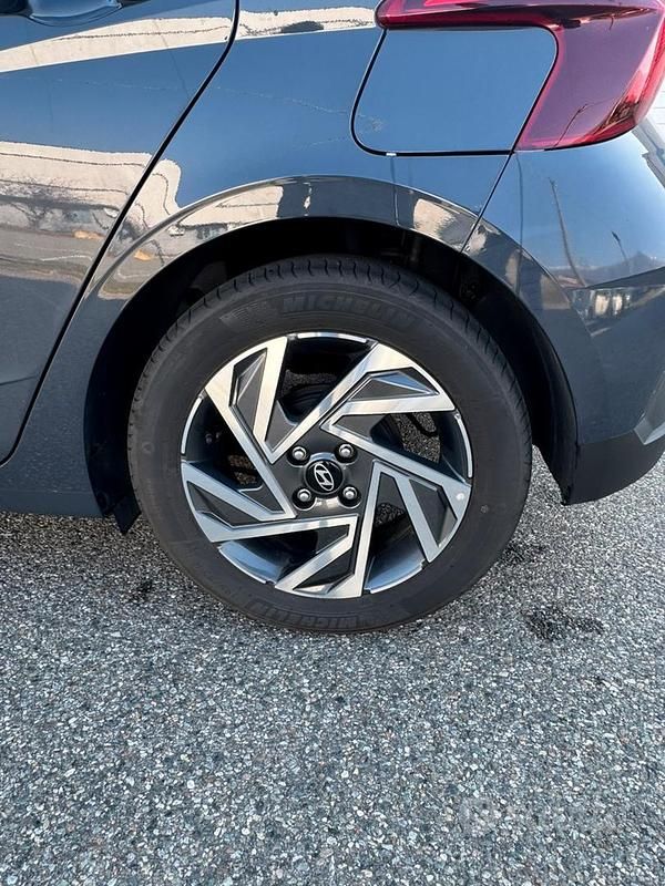 Usata Hyundai i20 79 CV (58 kW) 2024 Grigio Utilitaria