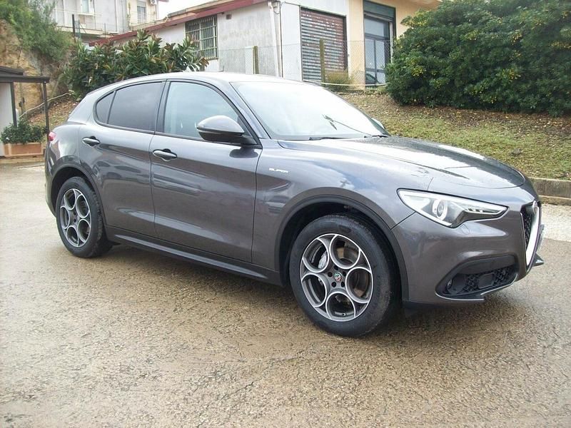 Usata Alfa Romeo Stelvio Super 190 CV (139 kW) 2021 Grigio SUV