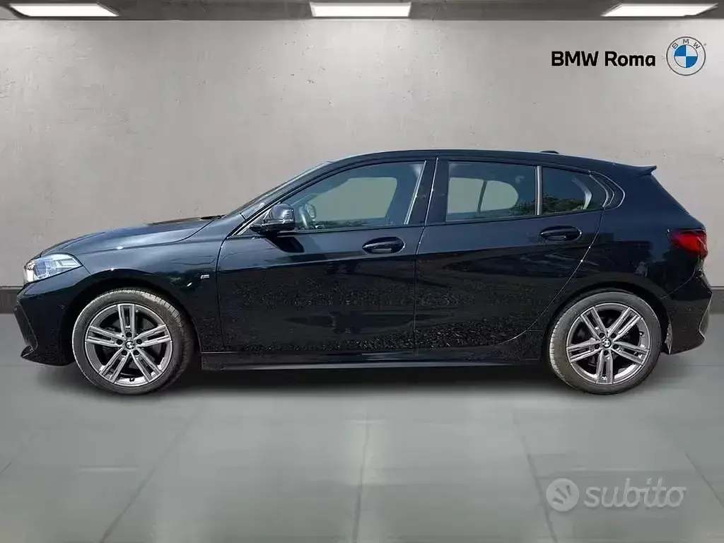 Usata BMW 118 M Sport 150 CV (110 kW) 2023 Black sapphire metallizzato Berlina