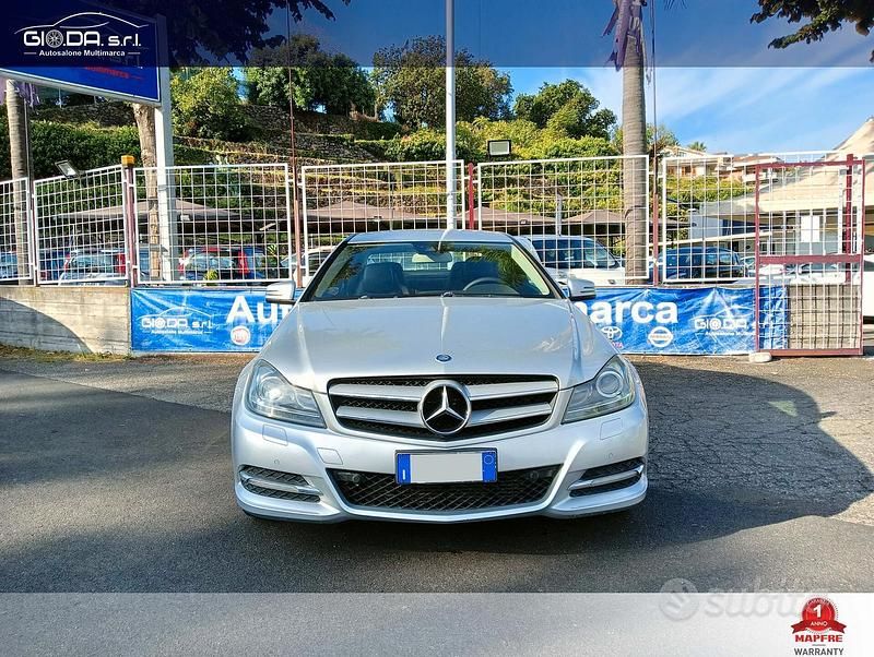 Usata Mercedes C220 Avantgarde 170 CV (125 kW) 2012 Grigio Berlina