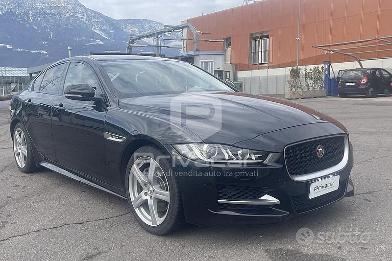 Usata Jaguar XE R-Sport 180 CV (132 kW) 2016 Nero Berlina