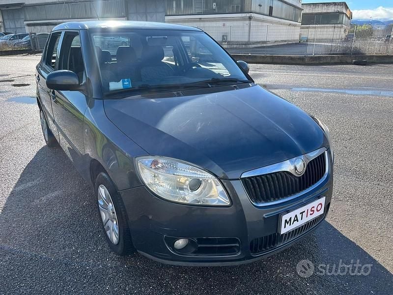 Usata Skoda Fabia Style 70 CV (51 kW) 2009 Grigio Berlina