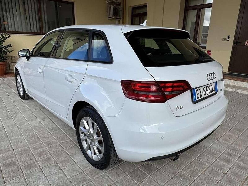 Usata Audi A3 Business 110 CV (80 kW) 2014 Bianco Berlina