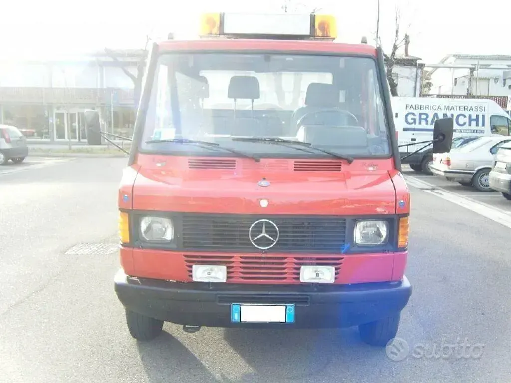 Usata Mercedes 416 1992 Rosso Furgone
