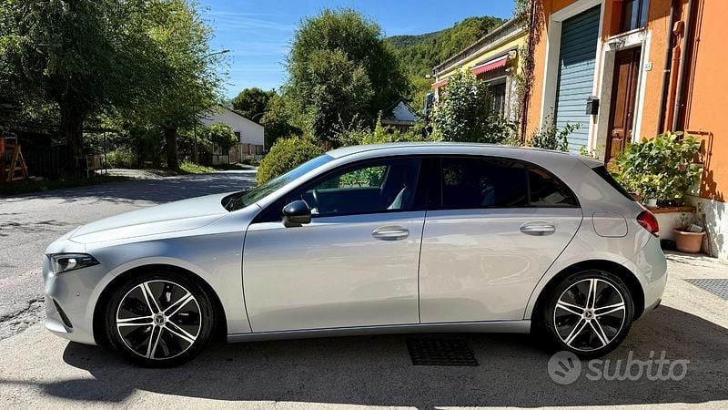 Usata Mercedes A200 116 CV (85 kW) 2021 Grigio Berlina