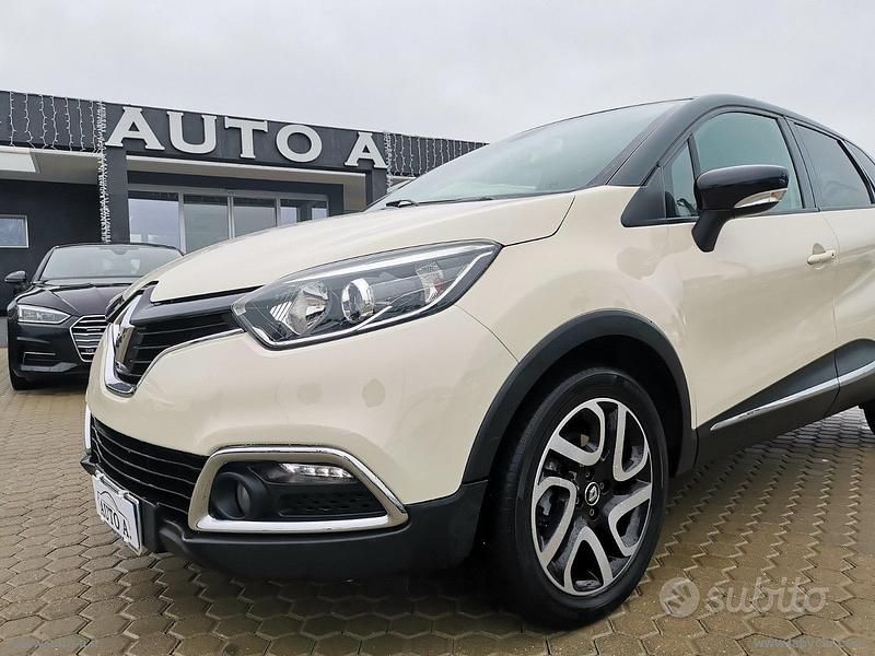 Usata Renault Captur 90 CV (66 kW) 2015 Bianco SUV