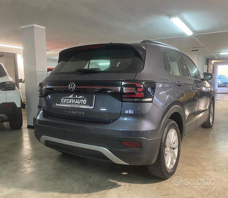 Usata VW T-Cross Advance 110 CV (80 kW) 2022 Grigio SUV