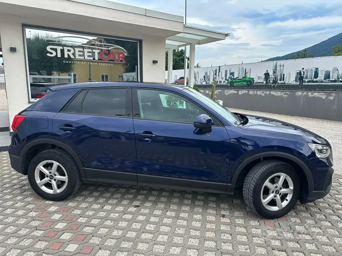 Usata Audi Q2 Business 116 CV (85 kW) 2022 Blu/azzurro SUV