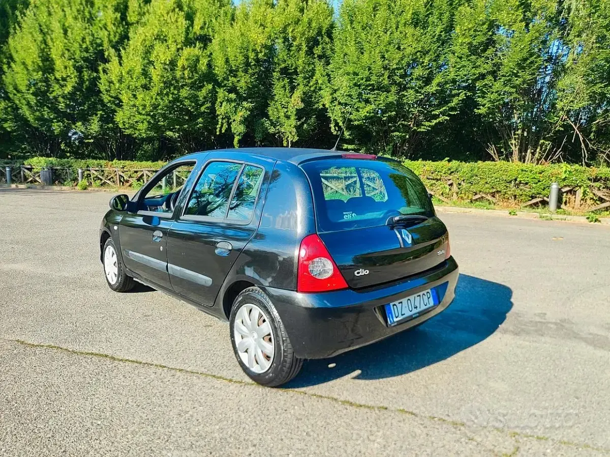 Usata Renault Clio II 58 CV (42 kW) 2009 Nero Berlina