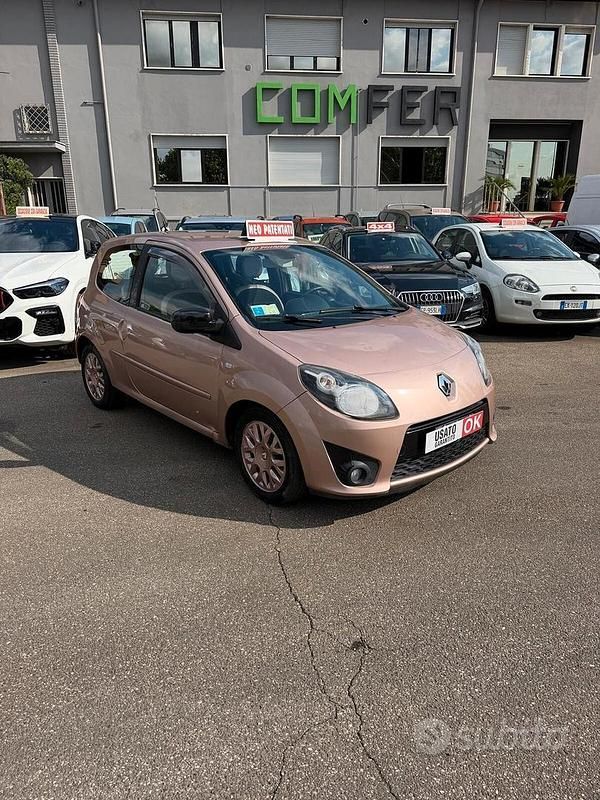 Usata Renault Twingo 75 CV (55 kW) 2011 Marrone Utilitaria