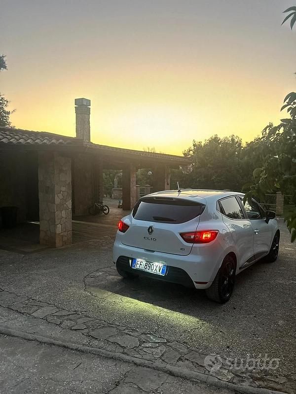 Usata Renault Clio V 2025 Bianco Berlina