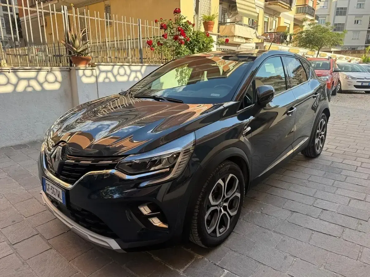 Usata Renault Captur Intens 160 CV (117 kW) 2021 Bianco SUV