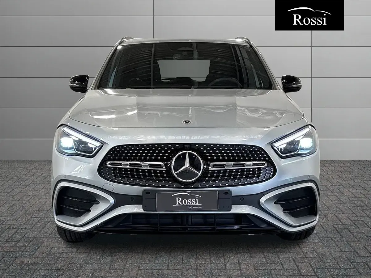 Ny Mercedes GLA200 150 HK (110 kW) 2025 Vit SUV