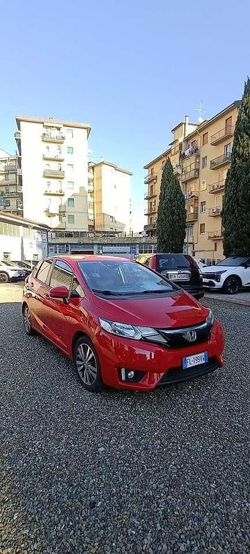 Usata Honda Jazz Elegance 102 CV (75 kW) 2017 Rosso Utilitaria