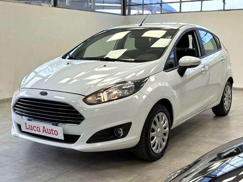 Usata Ford Fiesta 80 CV (58 kW) 2016 Bianco Berlina