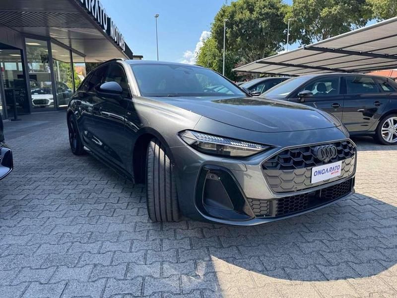 Nuova Audi A5 S-Line 204 CV (150 kW) 2025 Grigio Station wagon