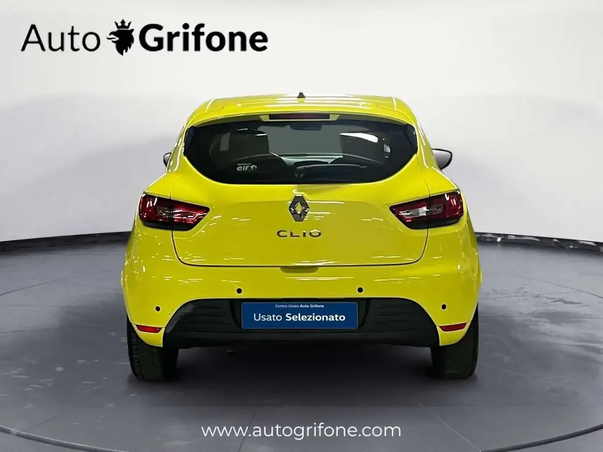 Usata Renault Clio Business 75 CV (55 kW) 2019 Giallo Station wagon