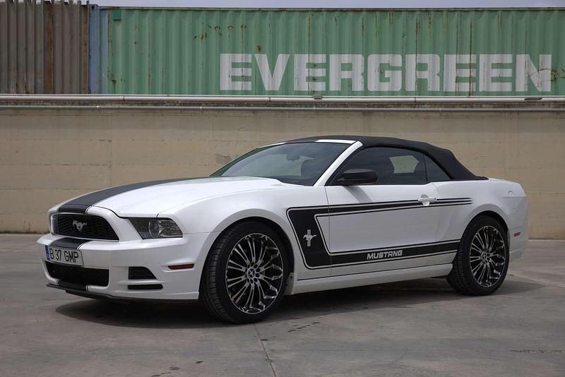 Usata Ford Mustang 314 CV (230 kW) 2013 Bianco Cabrio