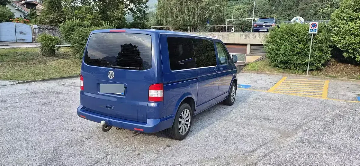 Usata VW T5 131 CV (96 kW) 2008 Bluazzurro Furgone