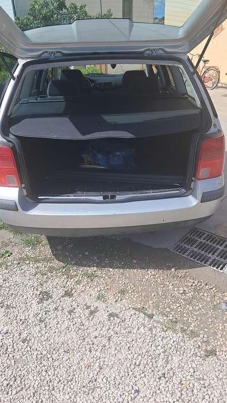 Usata VW Passat Highline 110 CV (80 kW) 2001 Berlina