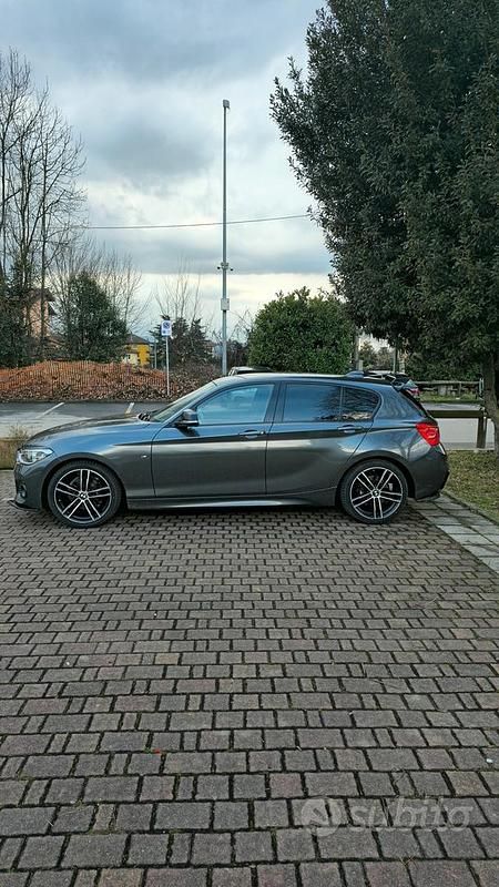 Usata BMW 120 M Sport 250 CV (183 kW) 2018 Grigio Utilitaria