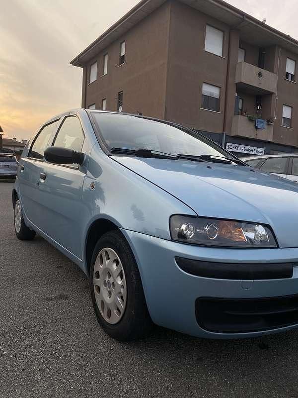 Usata Fiat Punto 60 CV (44 kW) 2002 Utilitaria