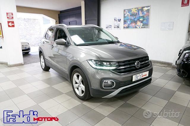 Usata VW T-Cross Advance 116 CV (85 kW) 2020 Grigio SUV