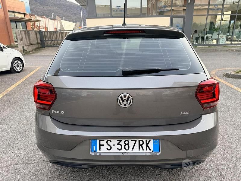 Usata VW Polo Comfortline 95 CV (69 kW) 2018 Grigio Utilitaria