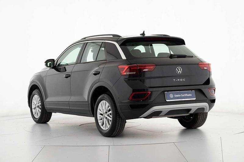 Usata VW T-Roc Life 150 CV (110 kW) 2024 Nero SUV