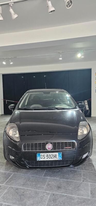Usata Fiat Punto Active 69 CV (50 kW) 2008 Nero Utilitaria