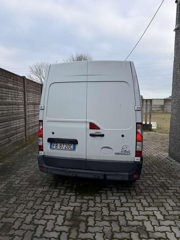 Usata Renault Master 125 CV (91 kW) 2015 Furgone