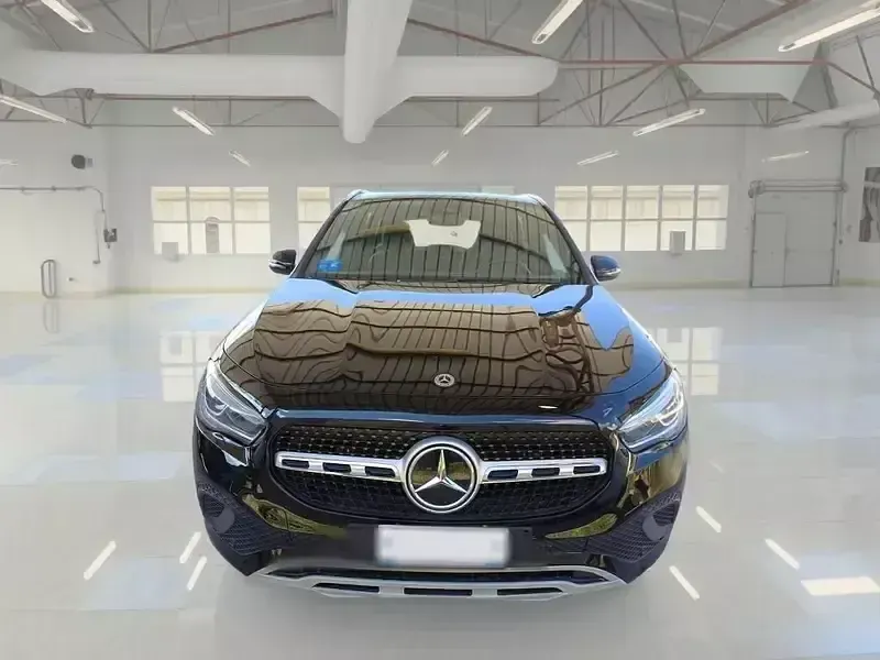 Usata Mercedes GLA250 Business 160 CV (117 kW) 2021 SUV