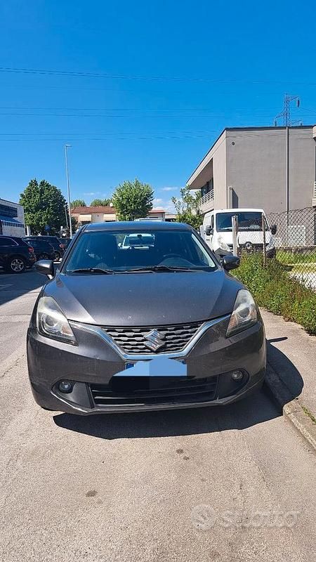 Usata Suzuki Baleno 2017 Grigio Berlina