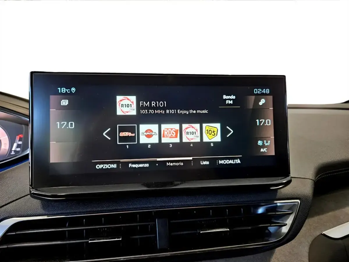Usata Peugeot 3008 GT 136 CV (100 kW) 2024 Grigio scuro SUV