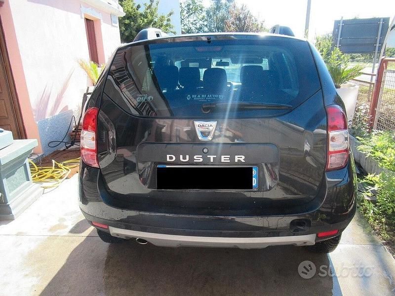 Usata Dacia Duster Ambiance 105 CV (77 kW) 2011 Nero SUV