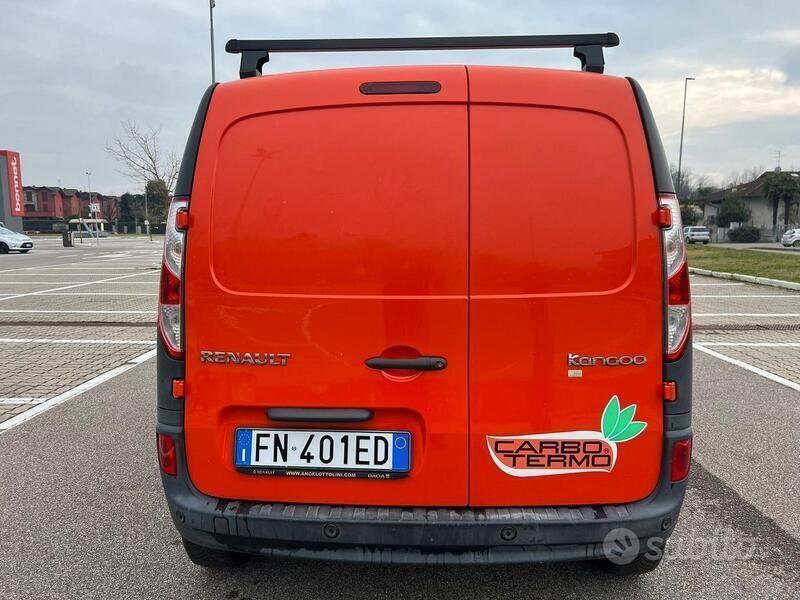 Usata Renault Kangoo 90 CV (66 kW) 2018 Rosso Monovolume