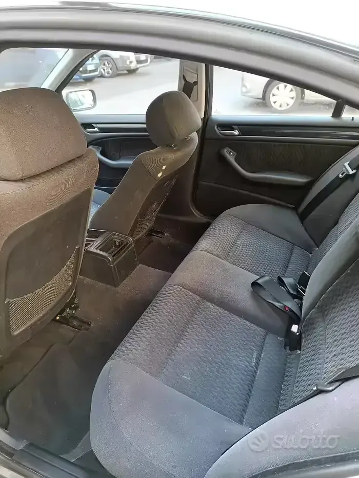 Usata BMW 320 150 CV (110 kW) 1999 Grigio Berlina