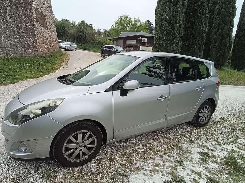 Usata Renault Scénic III Luxe 131 CV (96 kW) 2010 Monovolume