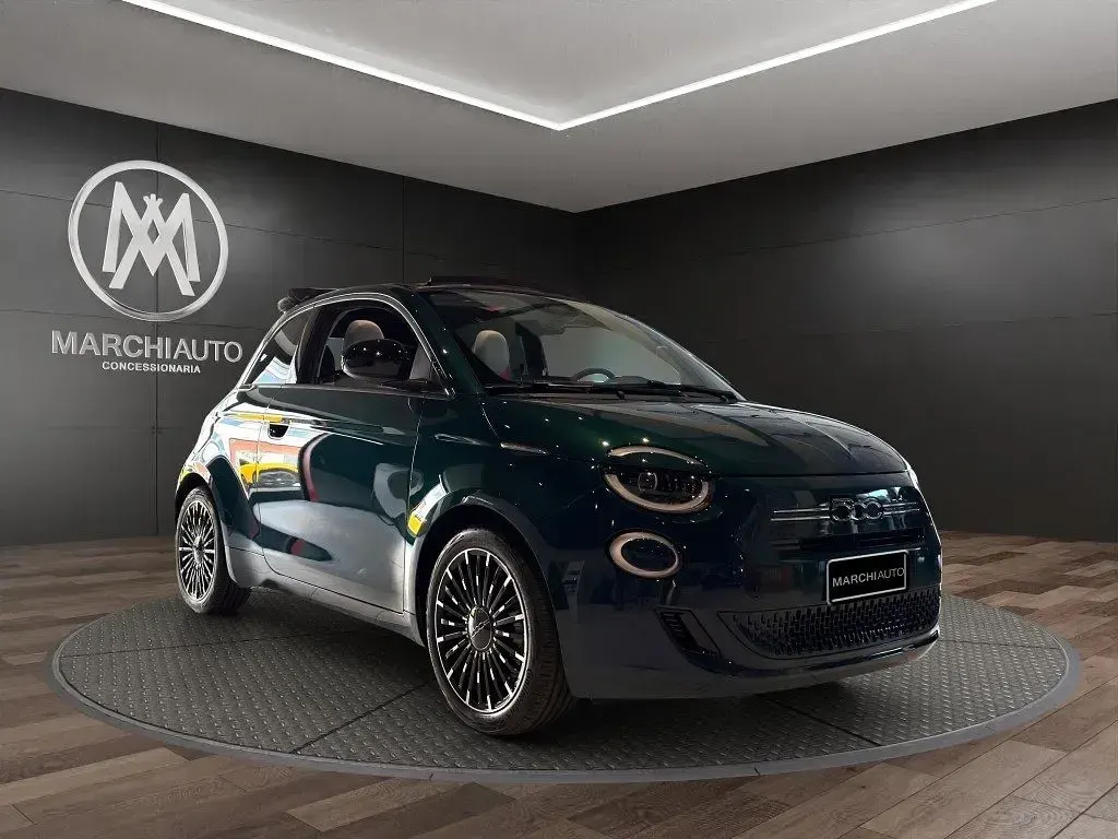 Nuova Fiat 500C Icon 65 CV (47 kW) 2026 Verde metallizzato Cabrio