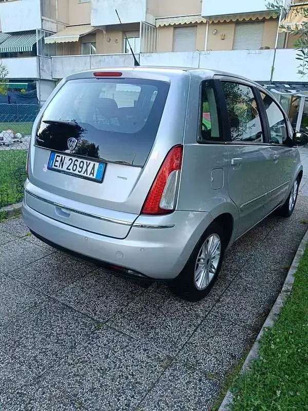 Usata Lancia Musa S 92 CV (67 kW) 2012 Monovolume