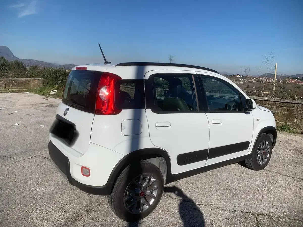 Usata Fiat Panda 4x4 85 CV (62 kW) 2016 Bianco Utilitaria