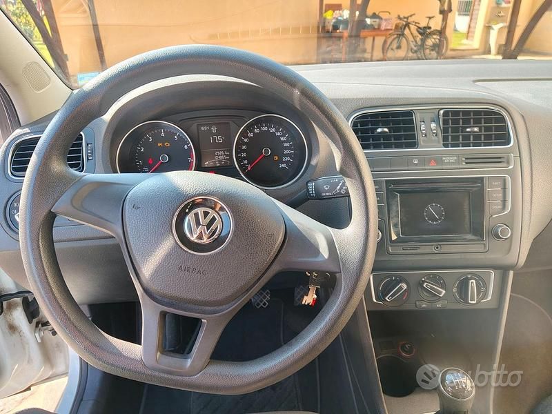 Usata VW Polo 75 CV (55 kW) 2015 Berlina