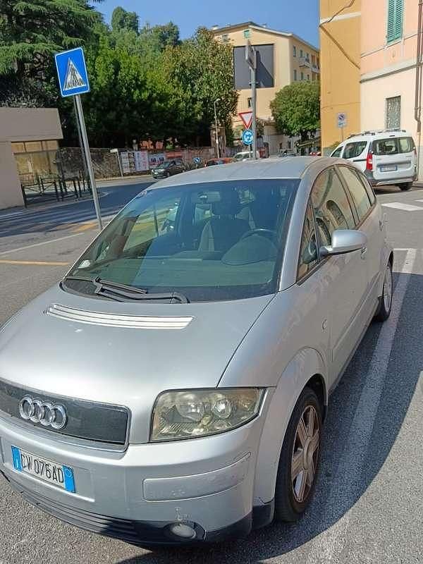 Usata Audi A2 Ambiente 75 CV (55 kW) 2004 Grigio Utilitaria