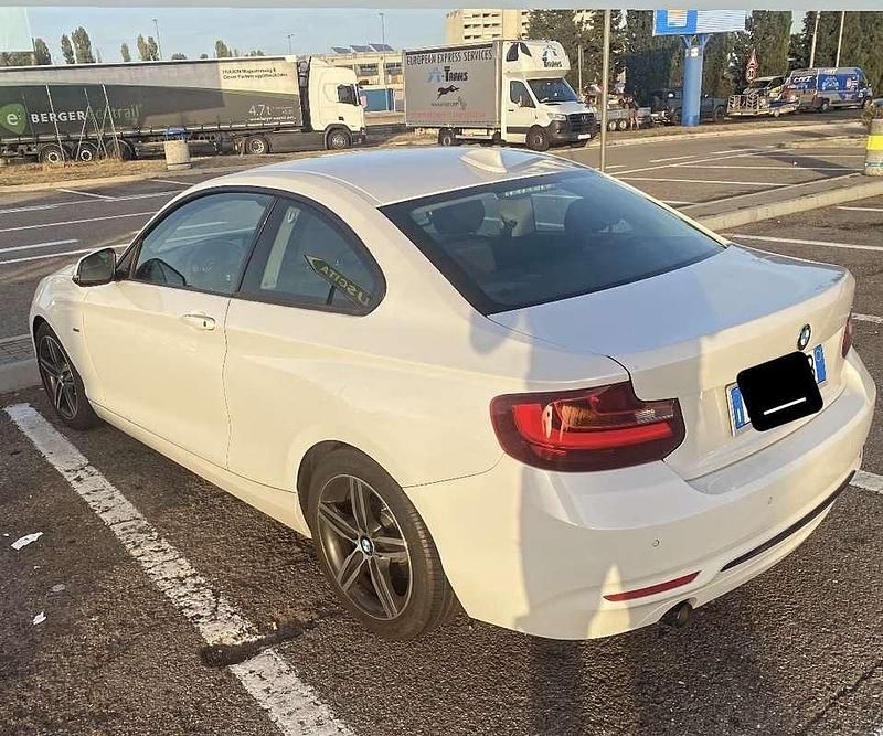 Usata BMW 218 Sport Line 143 CV (105 kW) 2017 Bianco Coupé