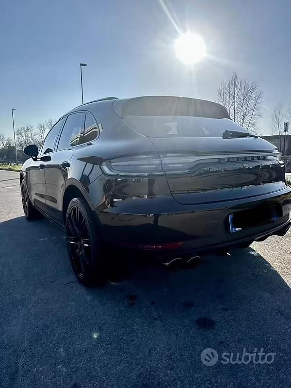 Usata Porsche Macan 245 CV (180 kW) 2021 Nero SUV