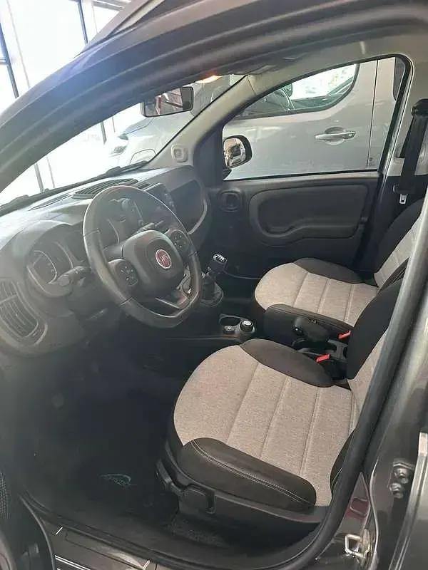Usata Fiat Panda Cross Cross 86 CV (63 kW) 2021 Grigio Utilitaria