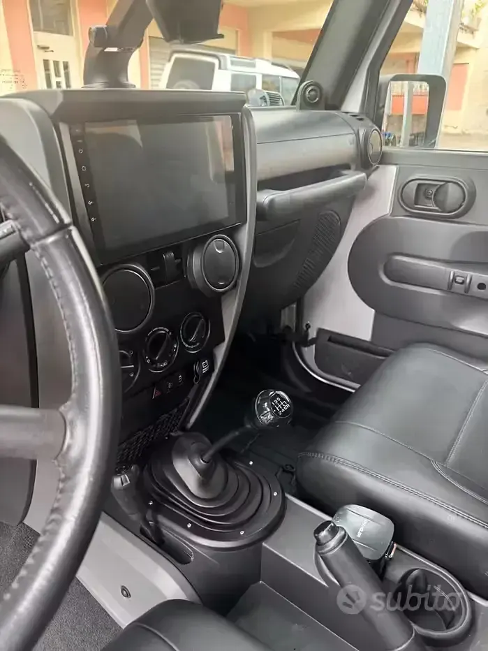 Usata Jeep Wrangler 200 CV (147 kW) 2010 Grigio SUV
