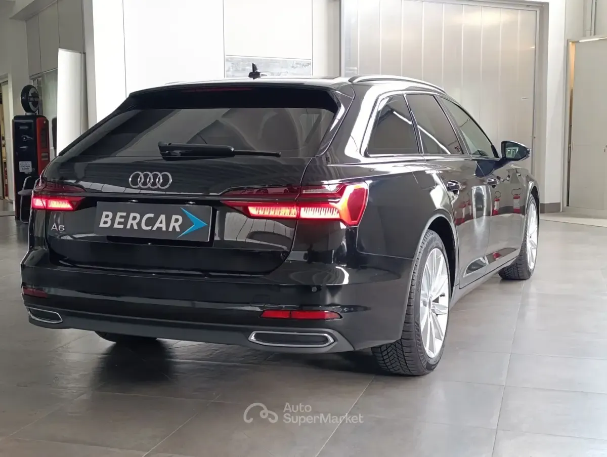 Occasion Audi A6 Business 163 ch (119 kW) 2022 Noir Break