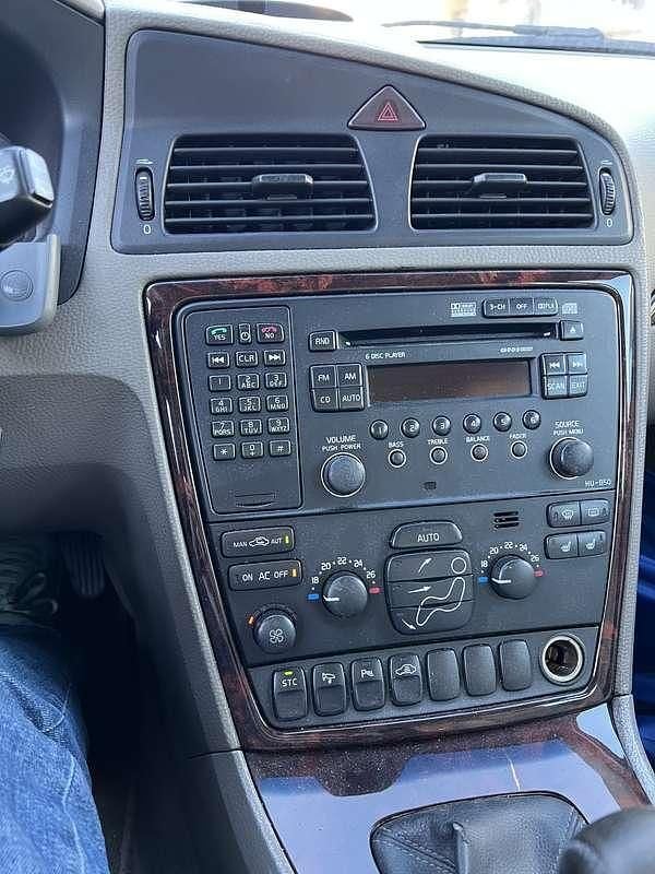 Usata Volvo V70 Summum 163 CV (119 kW) 2004 Blu/azzurro Station wagon