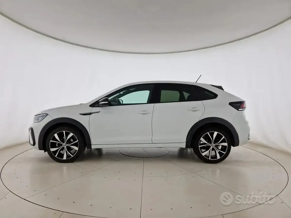 Usata VW Taigo R-line 150 CV (110 kW) 2023 Pure white SUV